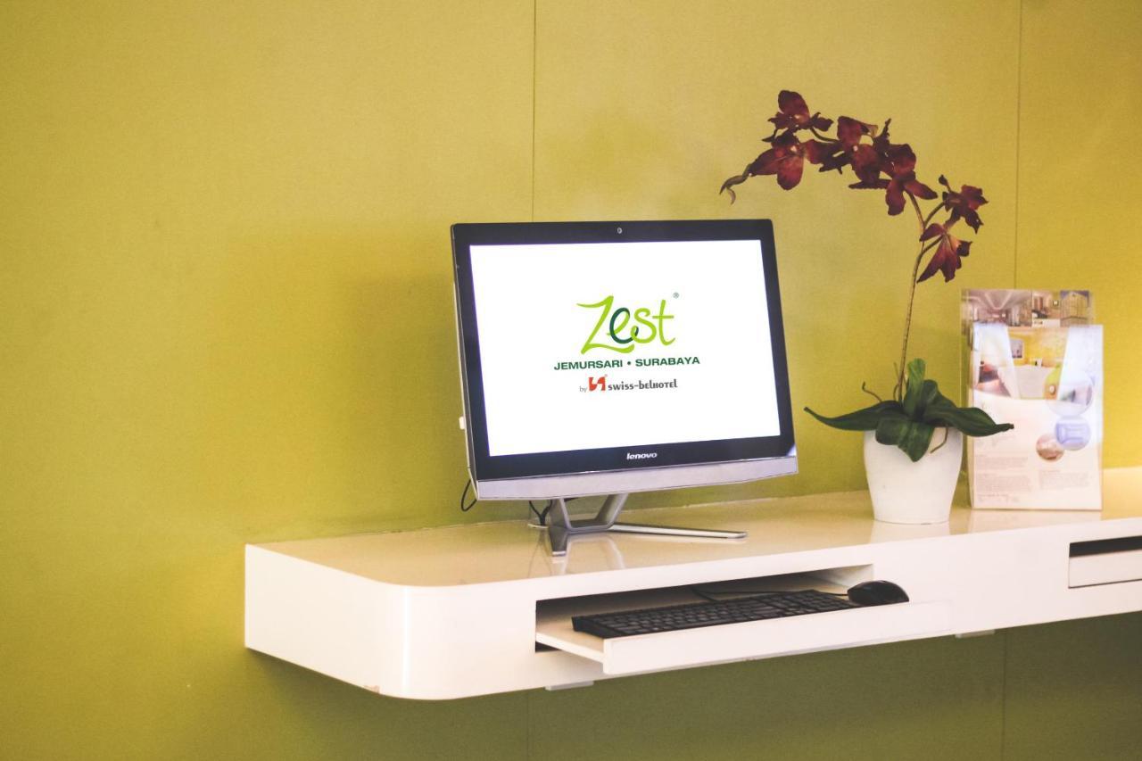 Hotel Zest Jemursari Surabaya