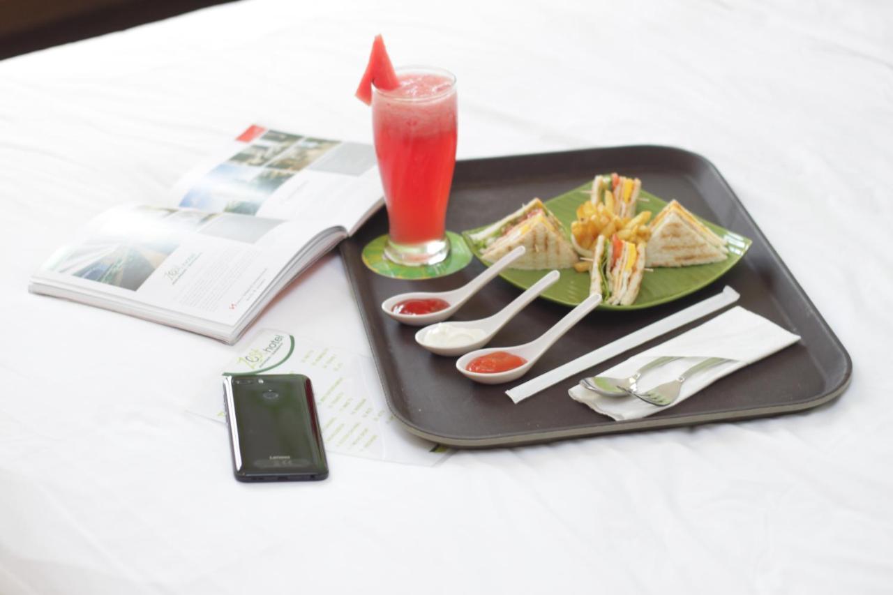 Hotel Zest Jemursari Surabaya