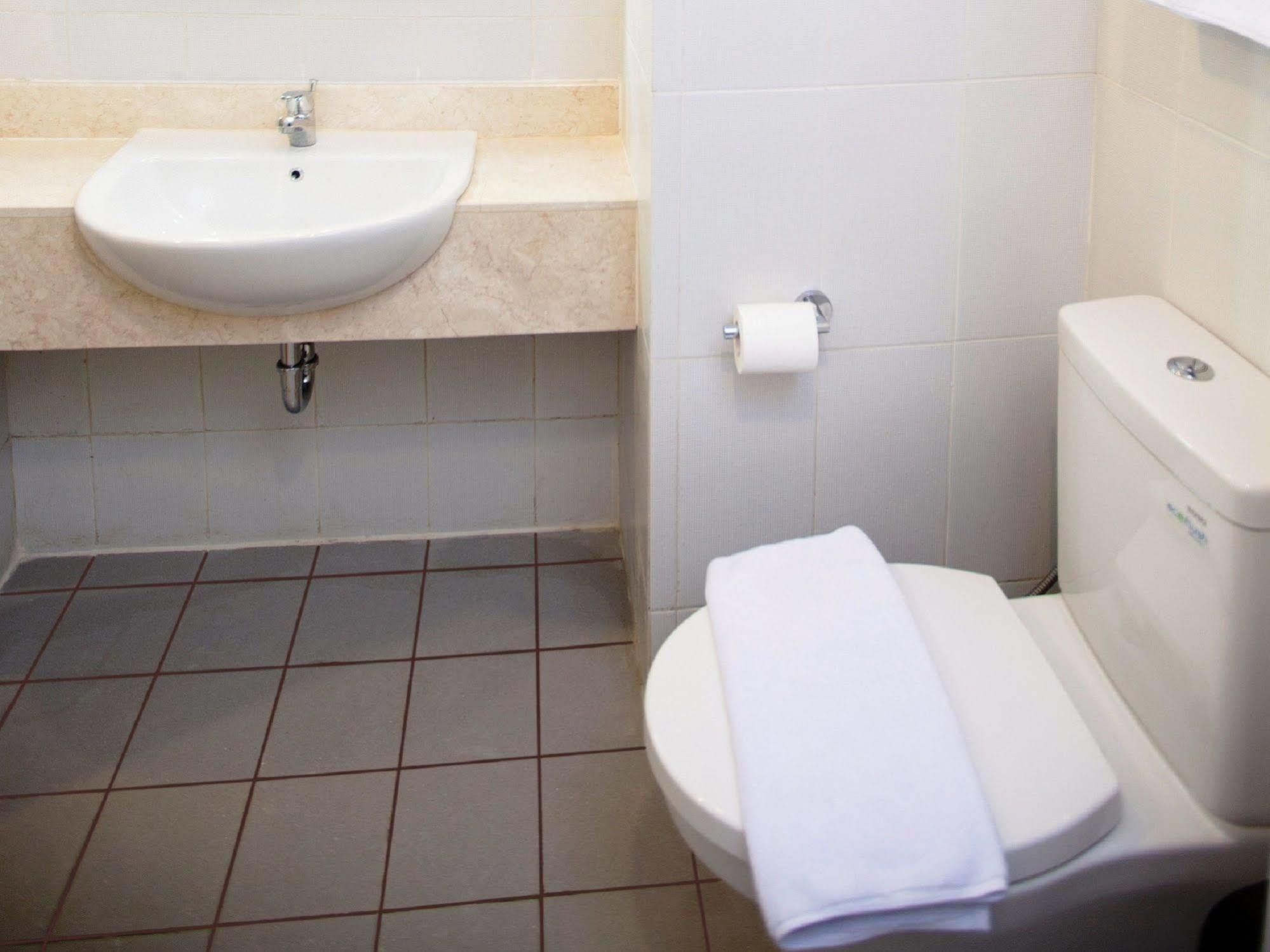 Zest Jemursari 3* Surabaya