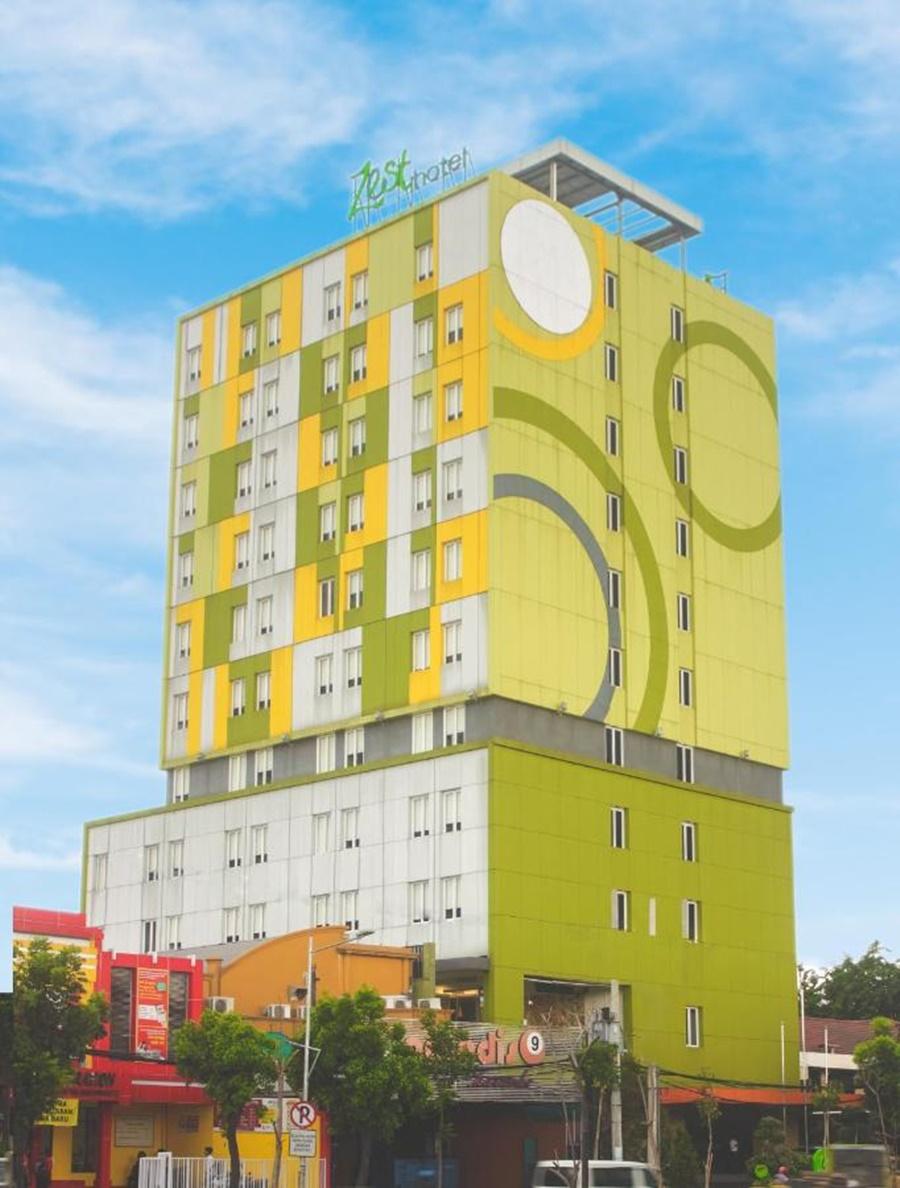 Zest Jemursari Hotel